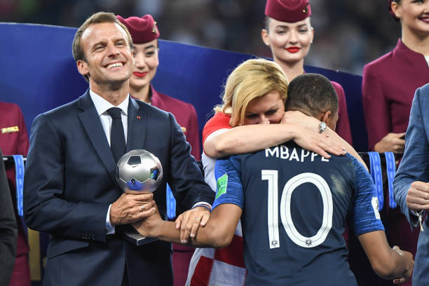 位篮球迷而 位篮球迷而