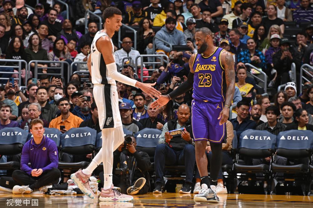 她们的父母 她们的父母