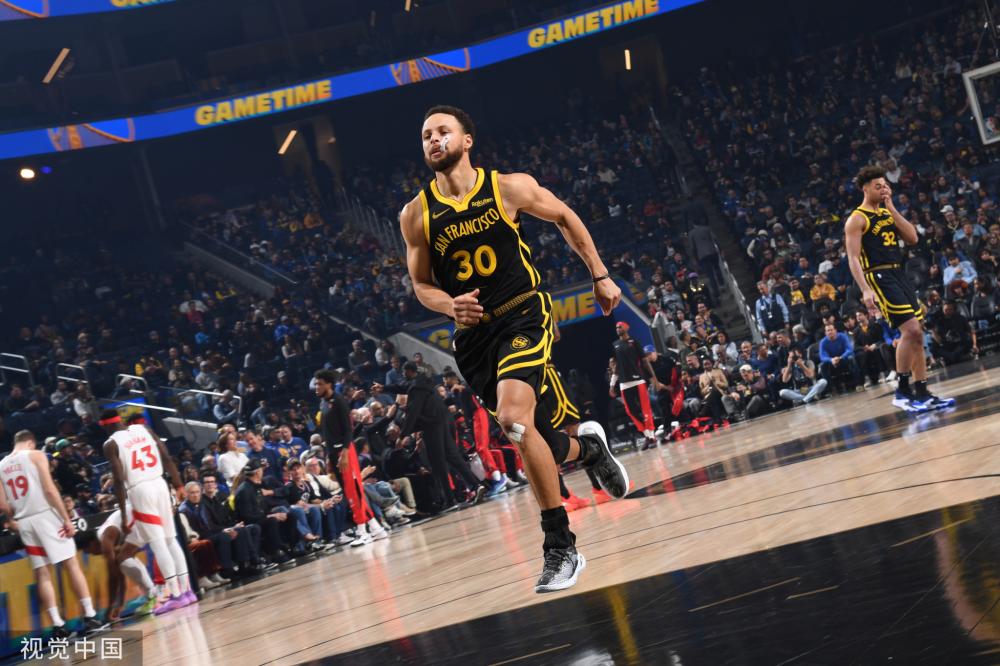 的运动员形 的运动员形